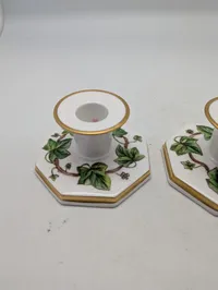 Et par Royal Copenhagen 'Vinstok' lysestager i porcelæn