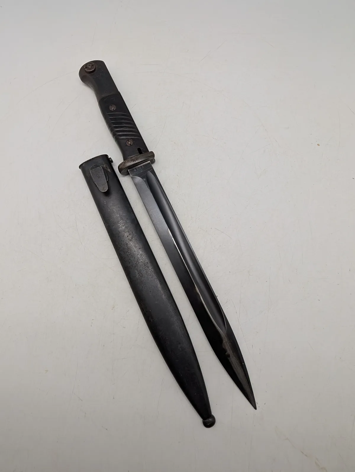 Tysk K98 Bajonet S84/98 III med metalskede WW2 Luftwaffe 