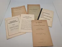 Samling af seks historiske pjecer og hæfter fra 2. verdenskrig