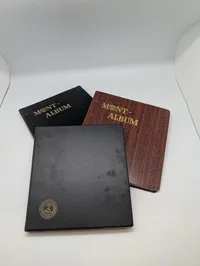 Samling af danske mønter i tre møntalbum