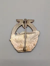 German WWII E-Boat War Badge (Schnellboot-Kriegsabzeichen) 2nd Pattern POSTWAR 