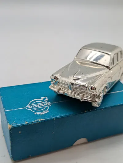 Volvo Amazon P120 Bordlighter i Sølvfarvet Metal med Original Æske