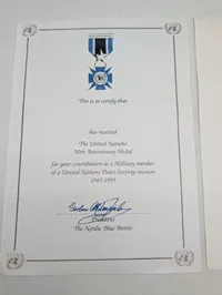 Estisk Kaitseliit og Nordic Blue Berets certifikater til Major Kurt Koch