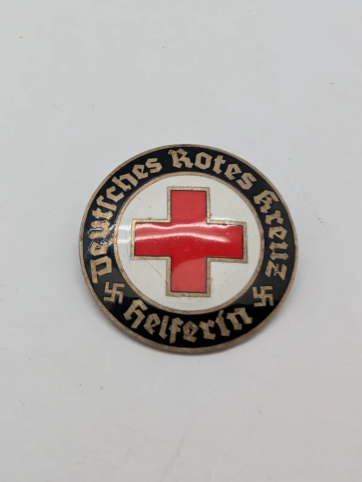 Deutsches Rotes Kreuz Helferin Emalje Emblem WW2 