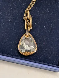 Swarovski smykkesæt med halskæde og ørestikker