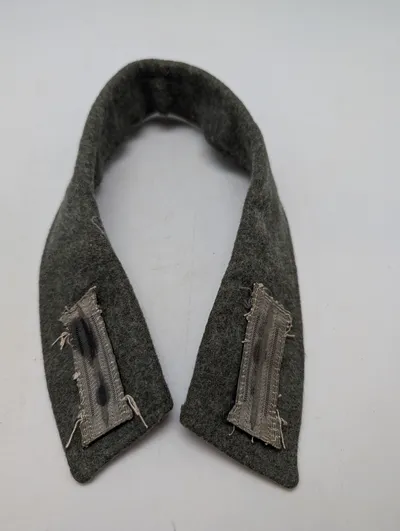 Tysk Wehrmacht M36/M40 Feltbluse Krave med Enhedsmærker