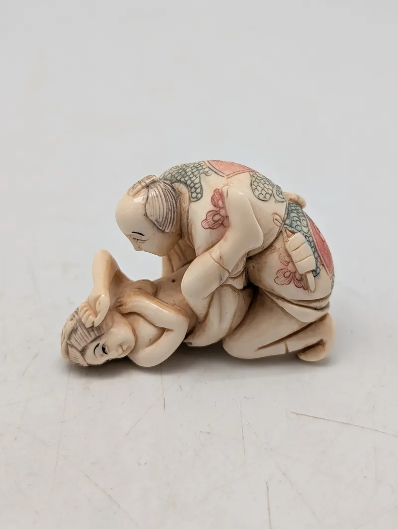 Antik JAPANESE HAND CARVED EROTIC NETSUKE FIGURES EDO / MEIJI PERIODE