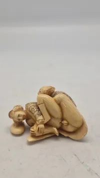Antik JAPANESE HAND CARVED EROTIC NETSUKE FIGURES EDO / MEIJI PERIODE 