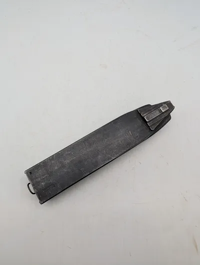 Pressbol. Eskilstuna Svensk M/45 Carl Gustaf Magasin
