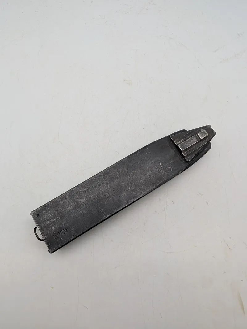 Pressbol. Eskilstuna Svensk M/45 Carl Gustaf Magasin