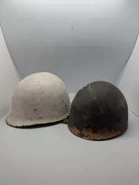 Militær M1 Hjelm med Hvid Overflade
