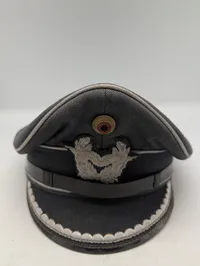 Vesttysk Bundeswehr Luftwaffe Officerskasket med Broderet Kokarde