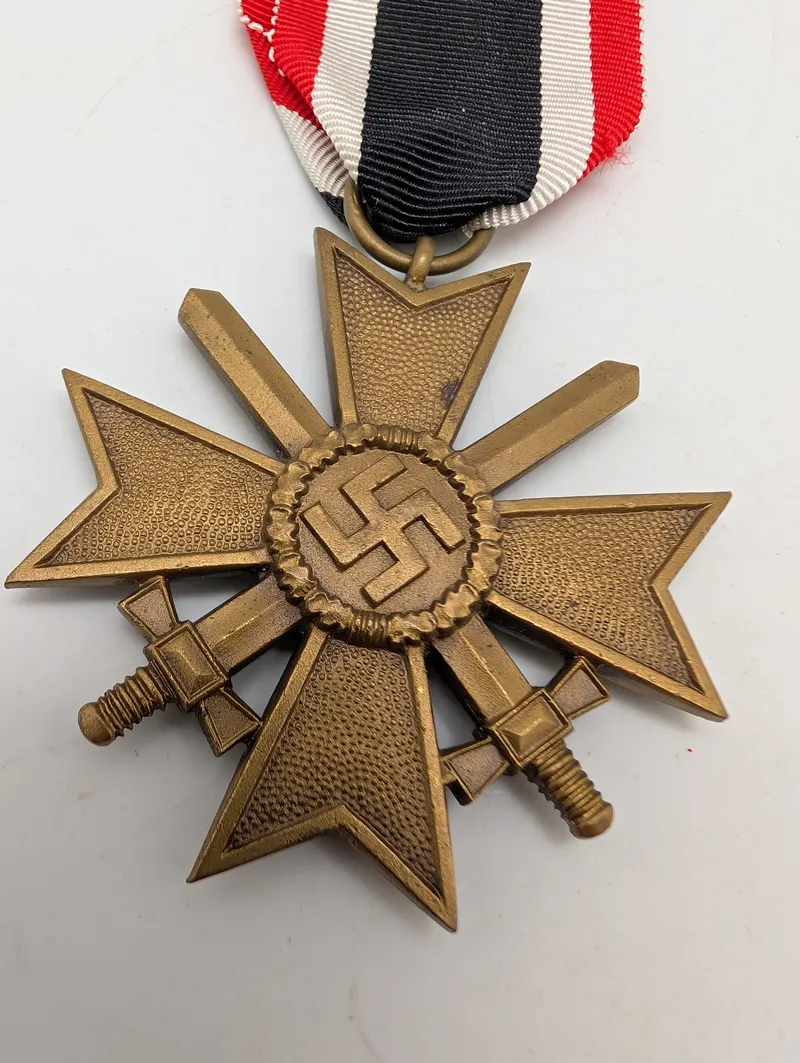 Tysk Krigsfortjenestekors af 2. klasse med sværd (Kriegsverdienstkreuz)