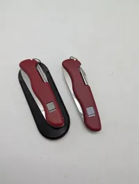 Victorinox schweizerknive med læderetui