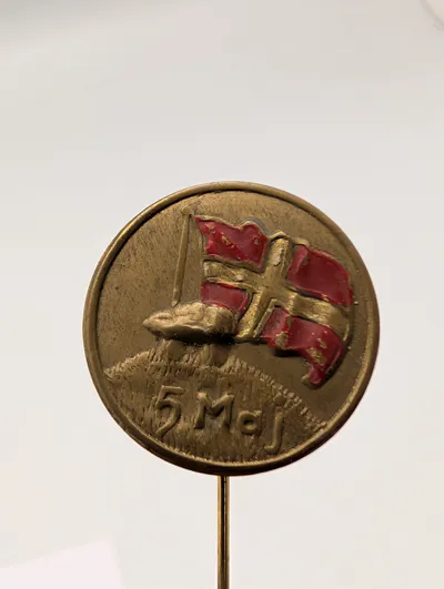 Danish Liberation Day Commemorative Pin Badge '5 Maj'