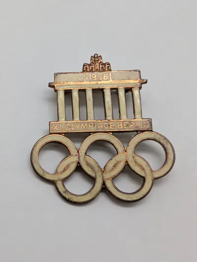 XI. Olympiade Berlin 1936 emaljeret emblem med Brandenburger Tor, ORIGINALT 