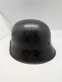 Tysk M42 stålhjelm med SS-runer