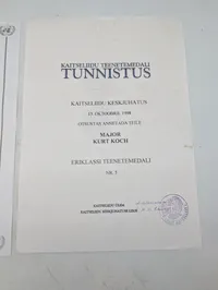 Estisk Kaitseliit og Nordic Blue Berets certifikater til Major Kurt Koch