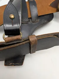 Vintage Dansk Politi  læderpistolhylster med bælte og skulderrem