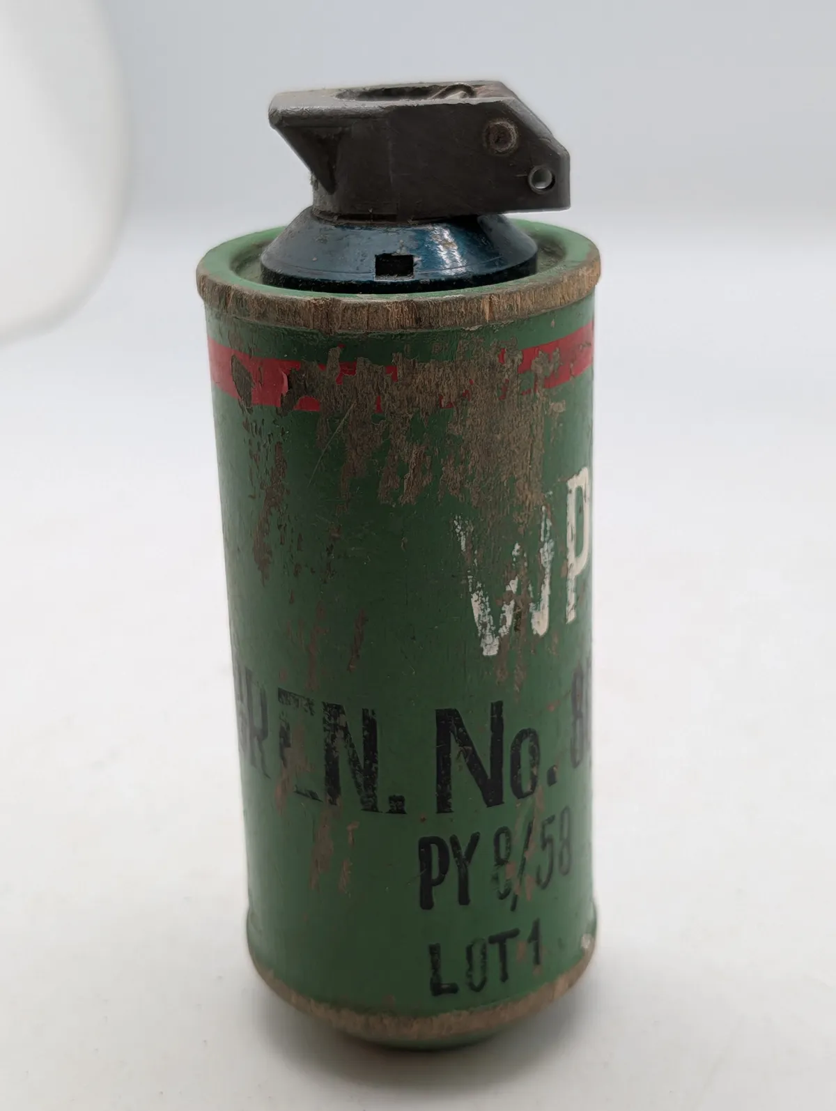 Britisk No. 80 Mk 1 WP Røghåndgranat, Træmodel 
