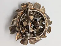 Vintage Sølvtonet Blomsterbroche med Klare Rhinsten
