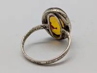 Vintage sølvring med oval rav-cameo