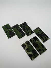 Sæt af 6 Danske  M84 camouflagemønstrede distinktioner