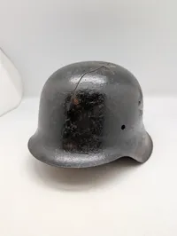 Tysk M42 stålhjelm med SS-runer