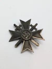 Tysk Krigsfortjenestekors af 1. klasse med sværd (KVK1)