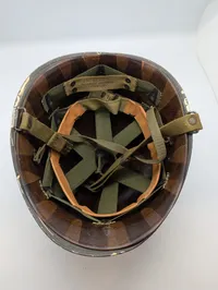 Amerikansk M1 MP Hjelm med Micarta Liner (1952)