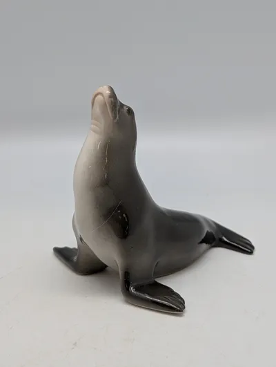 Lomonosov LFZ porcelænsfigur af en sæl, stemplet Made in USSR
