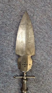 Officers Esponton model 1734 Dronningens Livregiment  givet til Regiments Chef Oberst Ulf Jessen SKAL HENTES I VORDINGBORG ELLER LEVERES EFTER AFTALE 