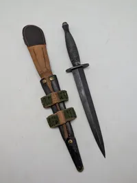 Fairbairn-Sykes Fighting Knife, 3. mønster med læderskede