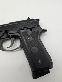 KWC PT92 Airsoft Pistol Sæt med CO2 og BB Kugler