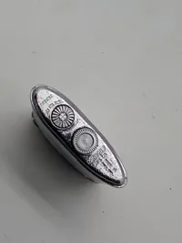 To vintage lightere fra Silver Match og Colibri