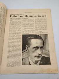 Tre eksemplarer af det danske modstandsblad Frit Danmark fra 1945-1946