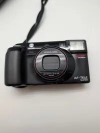 Minolta AF-Tele Super og Vredeborch Vrede Box kameraer med tasker