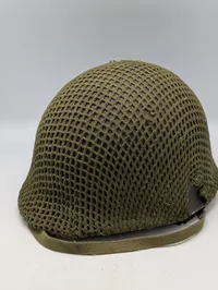 dANSK Militær stålhjelm med camouflagenet og hagerem