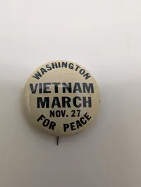 Vintage Vietnam March for Peace Pinback Knap, Washington Nov. 27