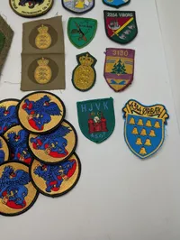 Samling af danske Hjemmeværnsmærker og militære distinktioner