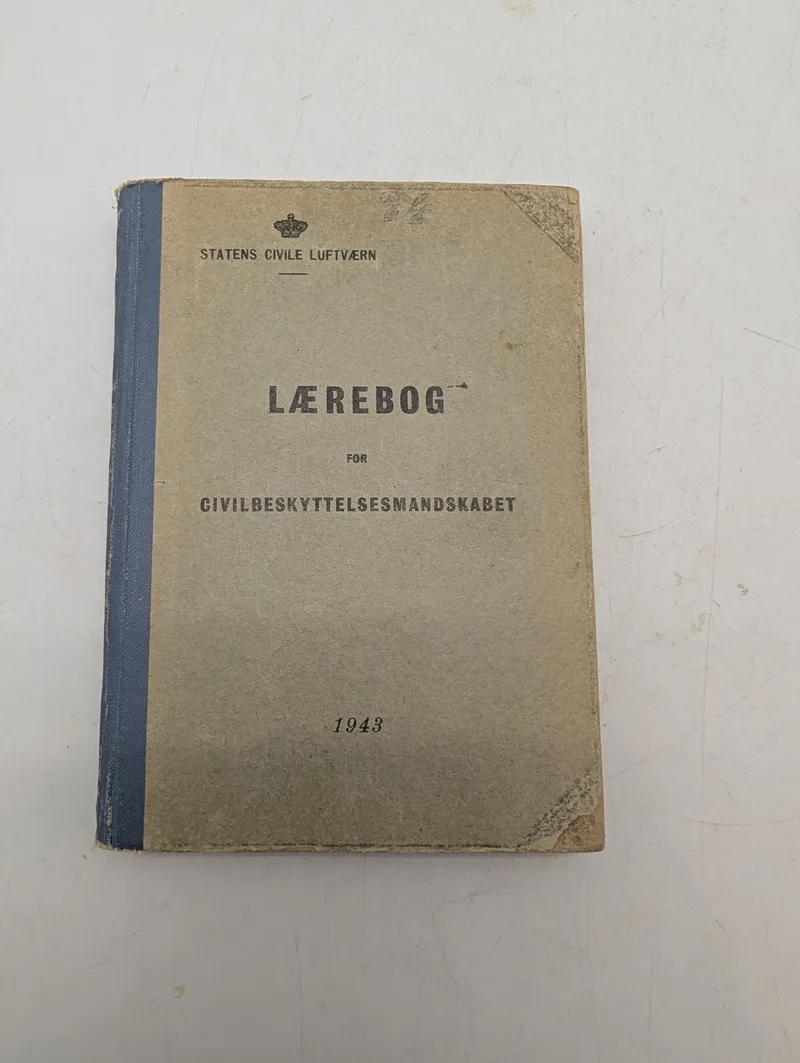 Lærebog for Civilbeskyttelsesmandskabet, Statens Civile Luftværn, 1943