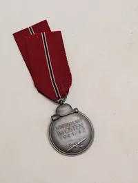 Tysk Østfrontmedalje (Winterschlacht im Osten 1941/42) med bånd