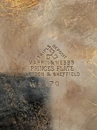 Mappin & Webb Princes Plate Tekande med Bregnegravering