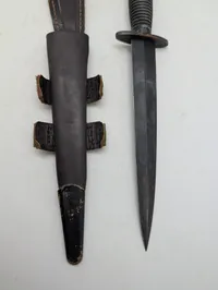 Fairbairn-Sykes Fighting Knife, 3. mønster med læderskede