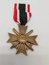 Tysk Krigsfortjenestekors af 2. klasse med sværd (Kriegsverdienstkreuz)