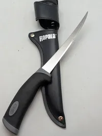 Rapala Filetkniv med Sort Gummigreb og Læderskede