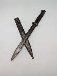 Tysk Mauser K98 Bajonet med tilhørende metalskede