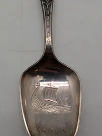 Th. Marthinsen Viking Souvenir Ske i Sølvplet