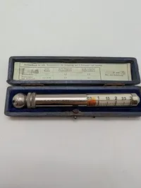Vintage Mercedes-Benz Messko Hauser dæktryksmåler i original æske