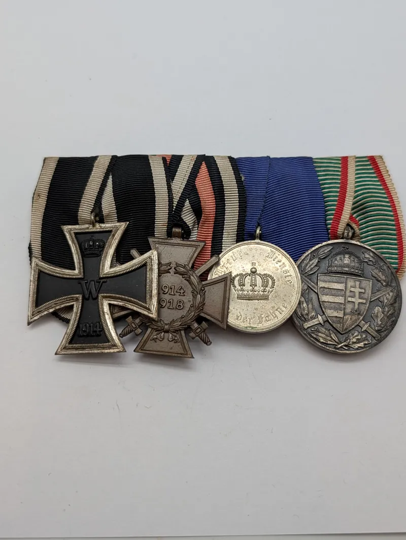 Tysk og ungarsk medaljegruppe fra 1. verdenskrig med Jernkorset